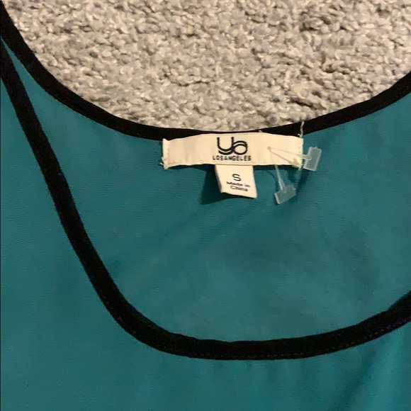 Tank top blouse with lace - Picture 3 of 3